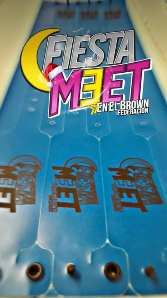 FiestaMeet2018's tweet photo. #31D ☄ EN EL BROWN🔥
☡YA ESTAN EN LA CALLE🏷 APURATE PORQUE VUELAN🚀🚀
💥RECIBIMOS EL 2019 A PURA FIESTA🎉
👉CONSEGUI TU #PulseraBrc 😍CON LOS RRPP DE #FIESTA_MEET 🎅 Y/O @DrugstoreEl ⏰ 👈
VAMOS TODOS A LA MEET💯
QUE EXPLOTE BEBÉ💣 https://t.co/NcA1hnlndX