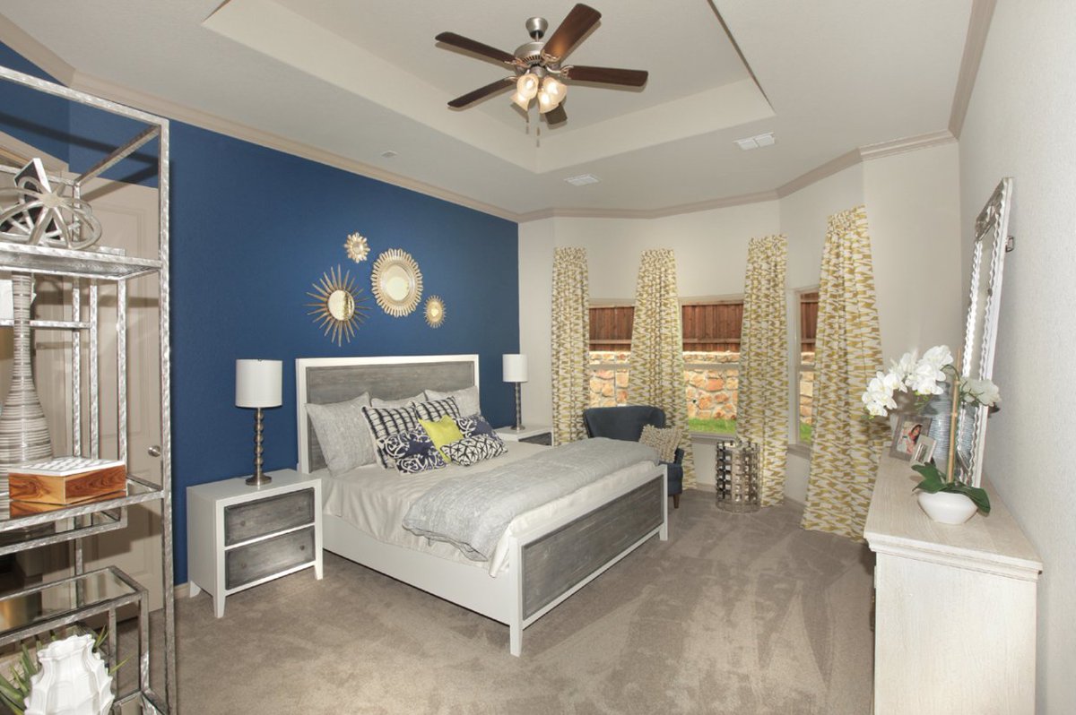 SandlinDFW's tweet photo. Looking for a very small quaint cul-de-sac with new homes in Grand Prairie that feeds into #MansfieldISD? You’ll want to check out the few remaining lots in Southgate III. https://t.co/pFW6SFZH8r #SandlinHomes #GrandPrairieTX #GrandPrairieRealEstate https://t.co/ZTVkFrkcE7
