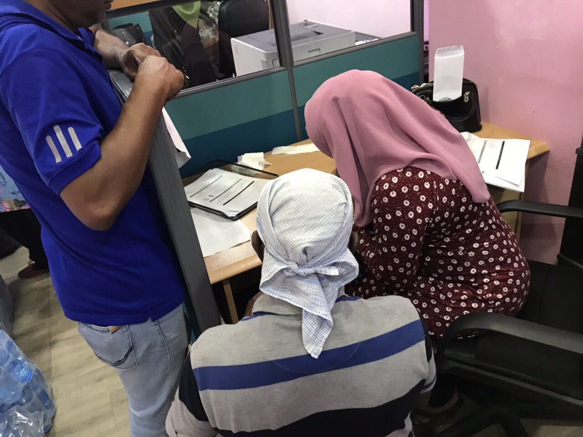 pncfares's tweet photo. ހުއްދަ ލިބުމާއި އެކު ކޮންގްރެސް ޕާރޓީ އަށް ގިނައަދަދަކަށް މެމްބަރުން ފޯރމް ފުރަމުންދާކަން އުފަލާއިއެކު
#congreesparty https://t.co/TFdfHgx5eh