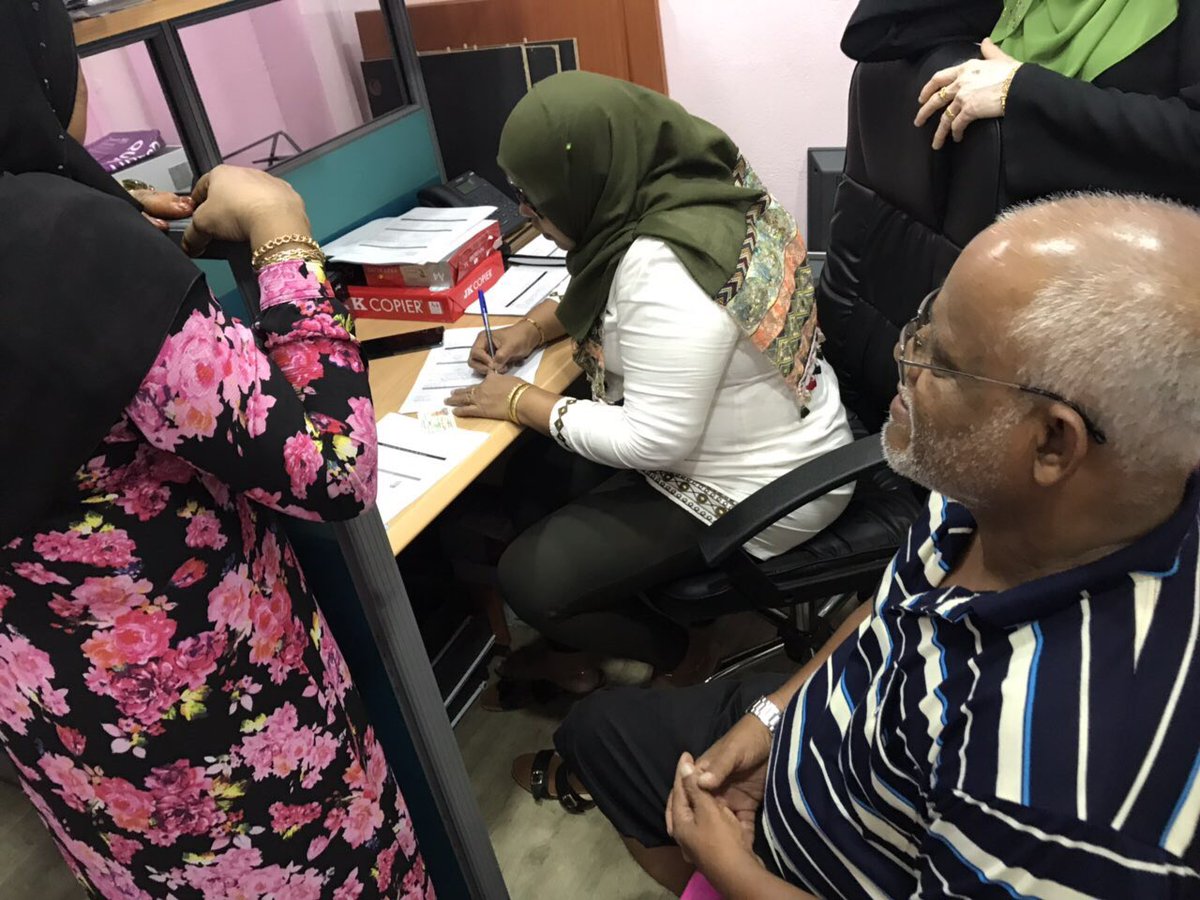 pncfares's tweet photo. ހުއްދަ ލިބުމާއި އެކު ކޮންގްރެސް ޕާރޓީ އަށް ގިނައަދަދަކަށް މެމްބަރުން ފޯރމް ފުރަމުންދާކަން އުފަލާއިއެކު
#congreesparty https://t.co/TFdfHgx5eh