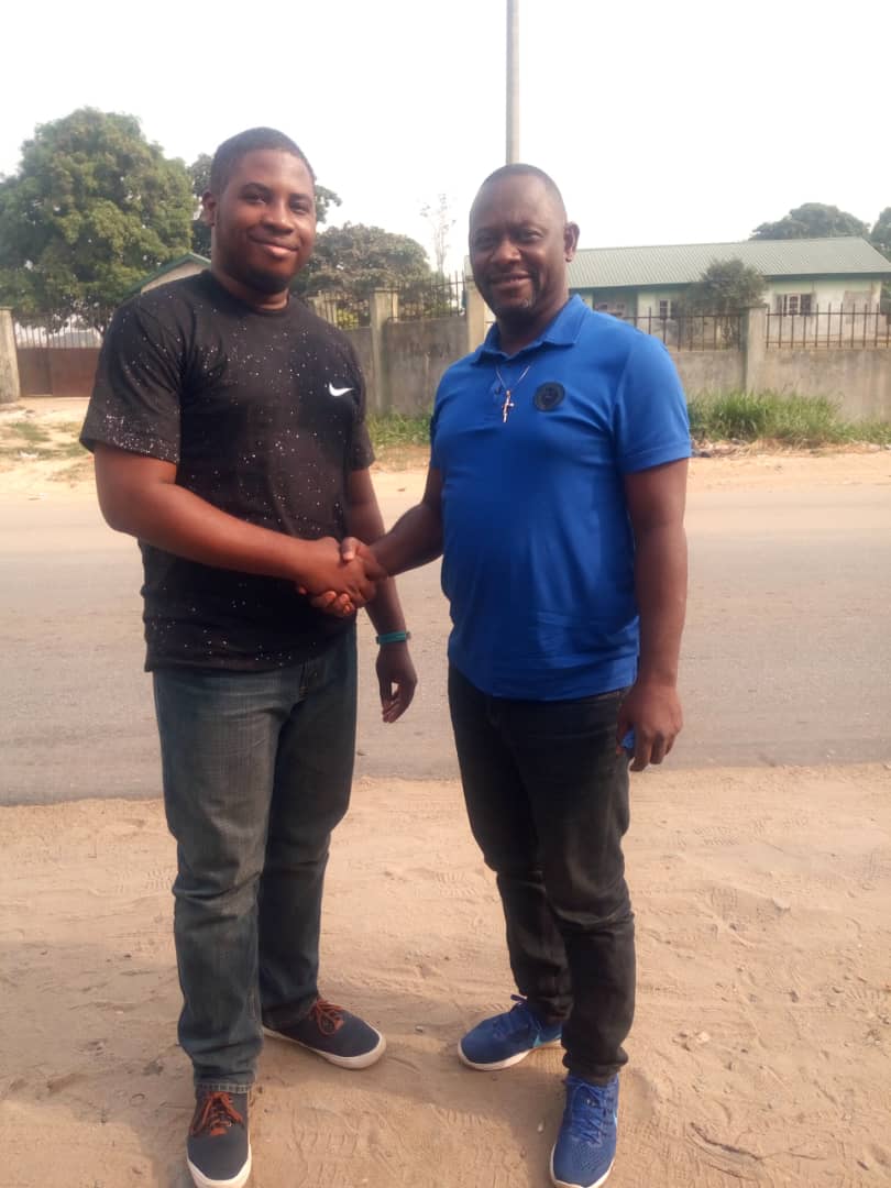 This is Tosin with Elvis Ayomanor. Coordinator, Social Investment Programmes in Sapele, Delta State.
#SIPInvests 
#InvestingInThePeople