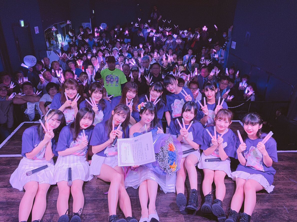 osu_yui_'s tweet photo. 石原優衣卒業LIVE本当にたくさんありがとうございました💘💘
たくさんの大好きな紫色で本当に綺麗でした。ありがとう。もう大好きなライブは出来なくなっちゃうけど綺麗な景色絶対に忘れません。みんなも忘れないでね？💗世界で１番幸せです🙂💜みんなのことOS☆Uのことが大好きです💓
#おーえすゆー https://t.co/h3jsjL4JXr