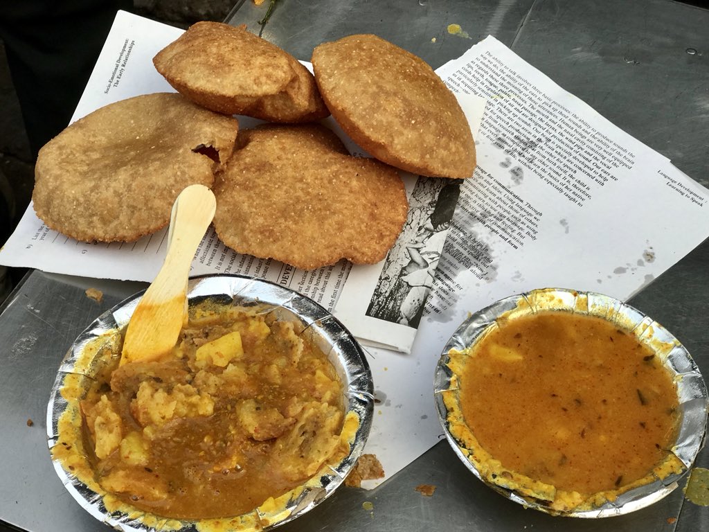 rajesh_tara's tweet photo. #ChandniChowk in #Gurgaon ???
This Jain #Kachori Wala in Sadar Bazar,Gurgaon is a #HoleInTheWall. Today, I enjoyed Fresh & Crispy #Bedmi with amazingly flavourful #AlooSubzi. #KhastaKachori in Subzi, was equally tasty. And the wrap up had to be with #Jalebi.
#MagicofFlavours https://t.co/BCNjtJHN4P