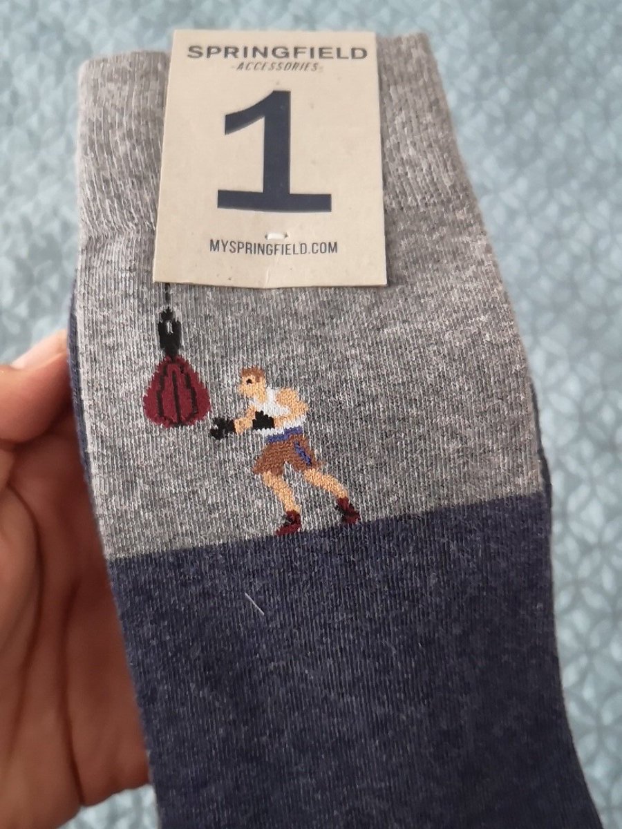 dariou90's tweet photo. Quién haya dicho que los regalos de calcetines eran sólo para salir de apuros, nunca há recibido unos que valgan la pena. #BoxIsLife
🥊🔥🥊🔥🤯 https://t.co/yGexnNjZ72