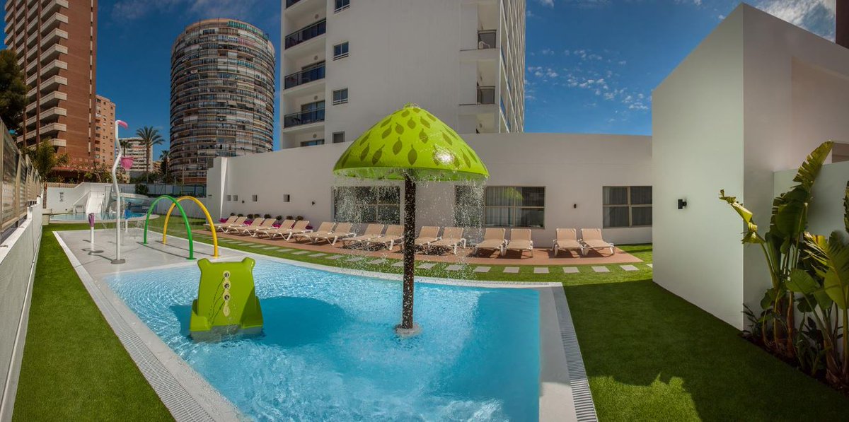 bookngo's tweet photo. ☀️May Half Term Family Holidays☀️

🌴4-Star RH Princesa Hotel, Benidorm, Spain 🌴

Bed &amp; Breakfast Basis

✅7 Night Holidays From £1597 per Family of Four
✅Departing from Glasgow on 26/05/2019
✅Includes baggage &amp; return private transfers

Call FREE on 0203 472 1098
Or Inbox us https://t.co/uhyEtUiors