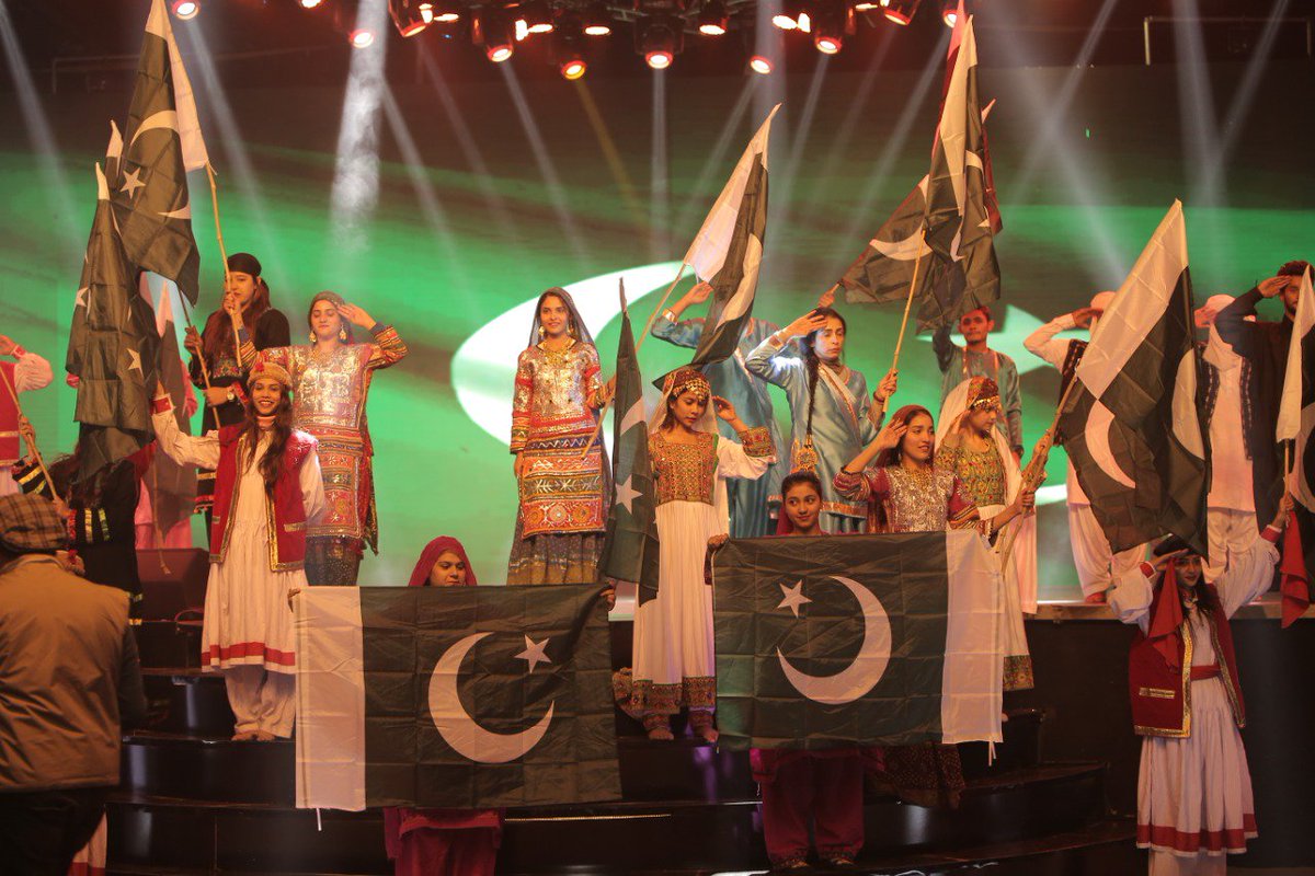 VofBalochistan's tweet photo. The night was hosted by Faisal Qureshi & Madiha Naqvi.
National level singers also performed.
The Egyptian and Chinese troupes also represented their cultures.
#BEA2018 #Balochistan https://t.co/HJgTmp8nxc