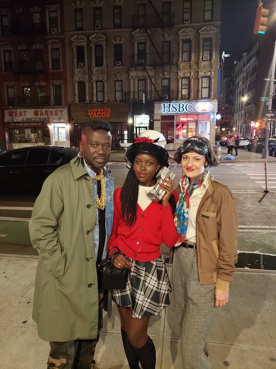 Lupita_Nyongo's tweet photo. 5. Totally buggin' as Dionne Davenport on All Hallow's Eve. #ASIF #LNTOPTEN https://t.co/9eX41wsZSc