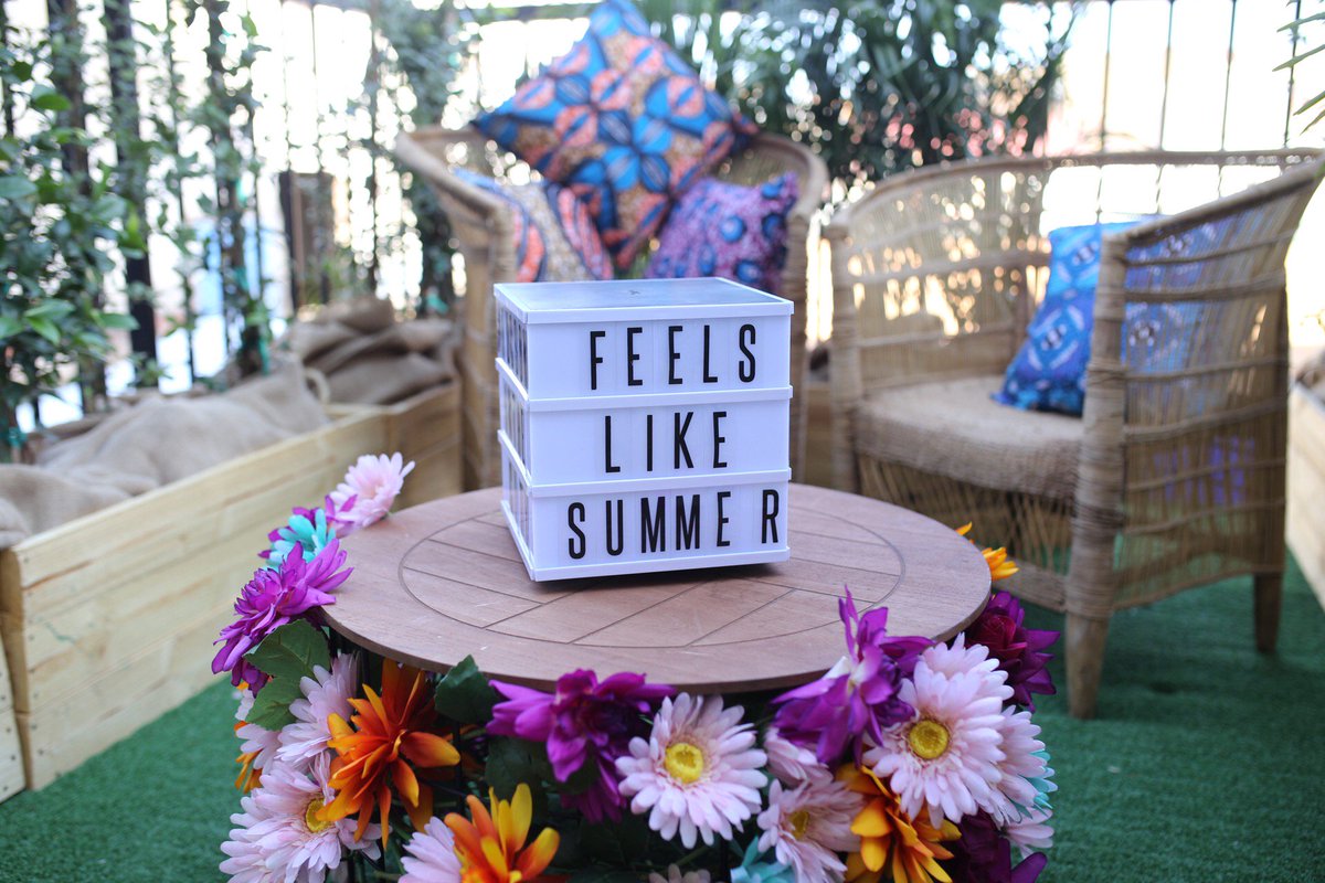 MANGERmanje's tweet photo. It definitely feels like summer! Come join our summer vibes at #FoodHall. #BeCurious #FoodFestival #MANGERmanje #Summer #KeDezember https://t.co/3WtQAqwem3