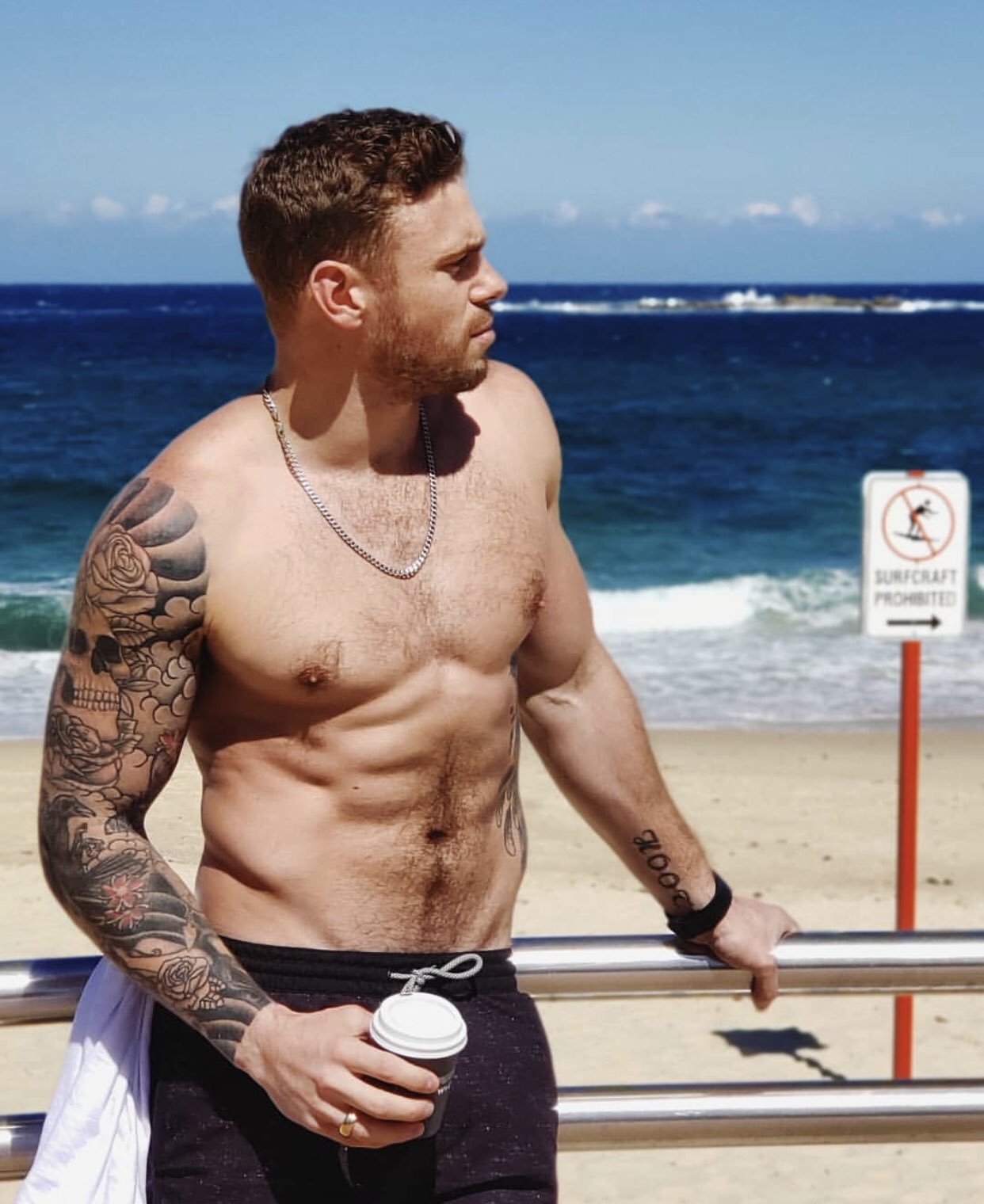 Gus Kenworthy Shirtless