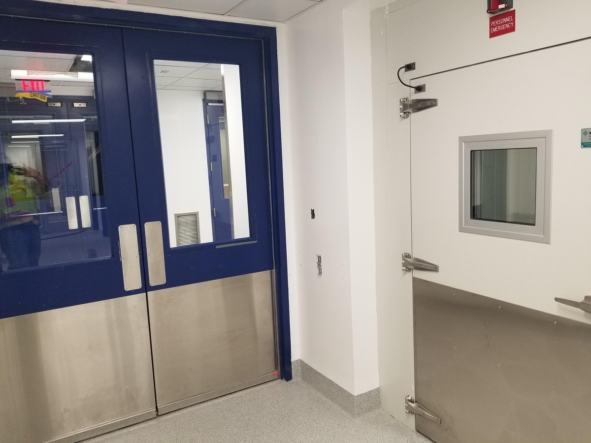 bccommercialtx's tweet photo. #Jobupdate! We have finished this pharmaceutical upgrade of the Smith &amp; Nephew Biotherapeutics Lab in Fort Worth. #Infectioncontrol played a major roll on this job. The epoxy floors &amp; walls maintain a high level of sterilization that is crucial in the pharmaceutical industry. https://t.co/IvitF8gVGF