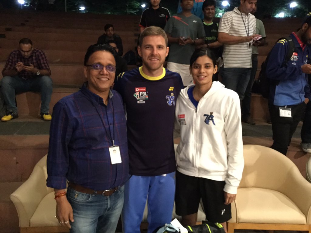 MalviyaRajneesh's tweet photo. Its pleasure to meet badminton stars @BriceLeverdez1, #PrajaktaSawant and @nitinArora from #pune #PBL team @7acespune and off course  #RJ @mirchi_ira. They were at @Infosys campus to play show match and promote #Pune7Aces. Cheers to #Puneri team.. All the best team pune. https://t.co/igmrr4QdwA