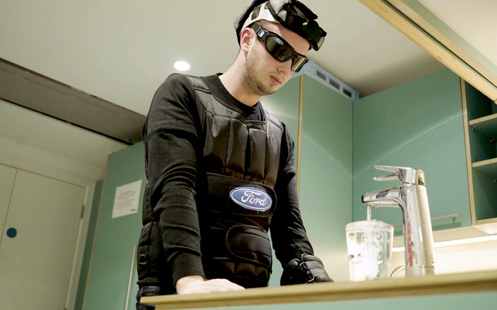 Drive Safe This Christmas 🎄🚗🎁

'Sleep suit' safety aid demonstrates the dangers of driving while tired bit.ly/2Spttnc
#driving #drivinglesson #staysafe #safedriving #tiredness #festiveseason #learnto drive #telegraph #interestingarticle #christmas #drivingapp #learner