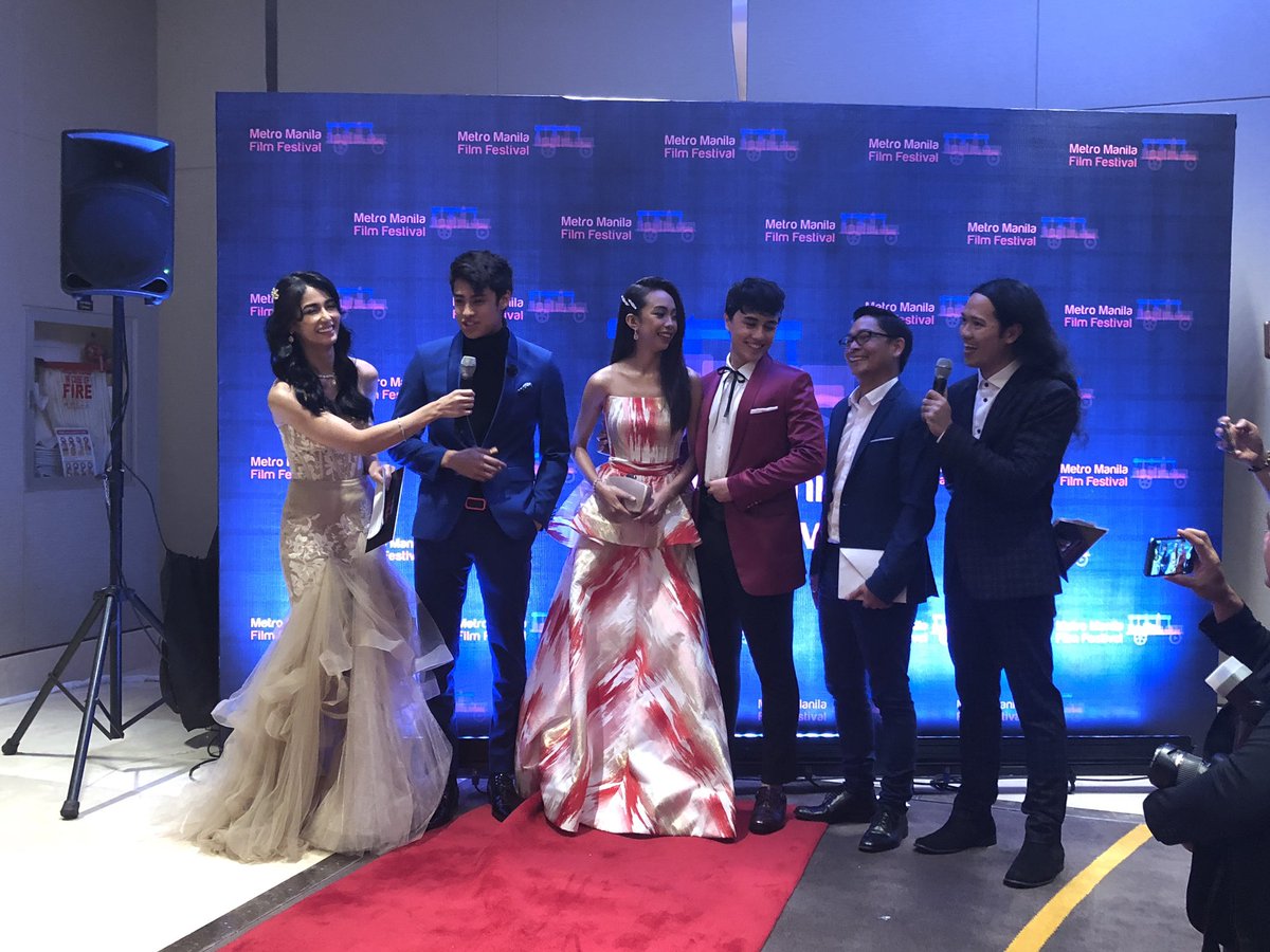 iamjamesbanaag's tweet photo. MayWard, Donny, and Direk Barry Gonzalez at tonight’s #MMFFAwardsNight2018. https://t.co/WTAZB5iSFM