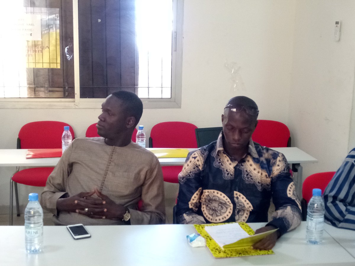 ArcspdS's tweet photo. 2éme jour formation des leaders religieux sur les média sociaux
#ARCSPD
#FatwaSante
@mousse_fall @taphawelegmail1 @SaybatouM @AdamaKanoute8 https://t.co/27FumRzz6z