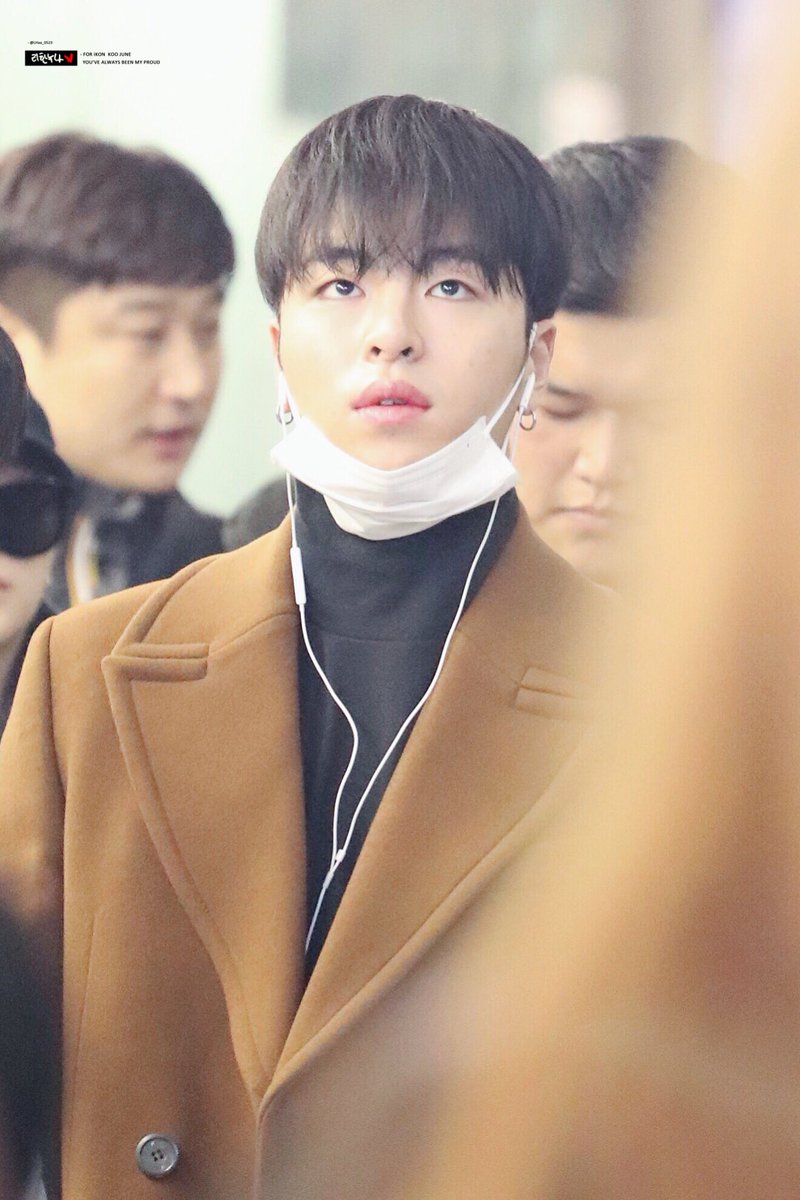 LHaa_0523's tweet photo. 181227 ICN출국 

널 만난 내 생은 상이었다

#iKON #아이콘 #준회 #구준회 
#JUNE #junhoe #ジュネ https://t.co/vH0EkMIh99