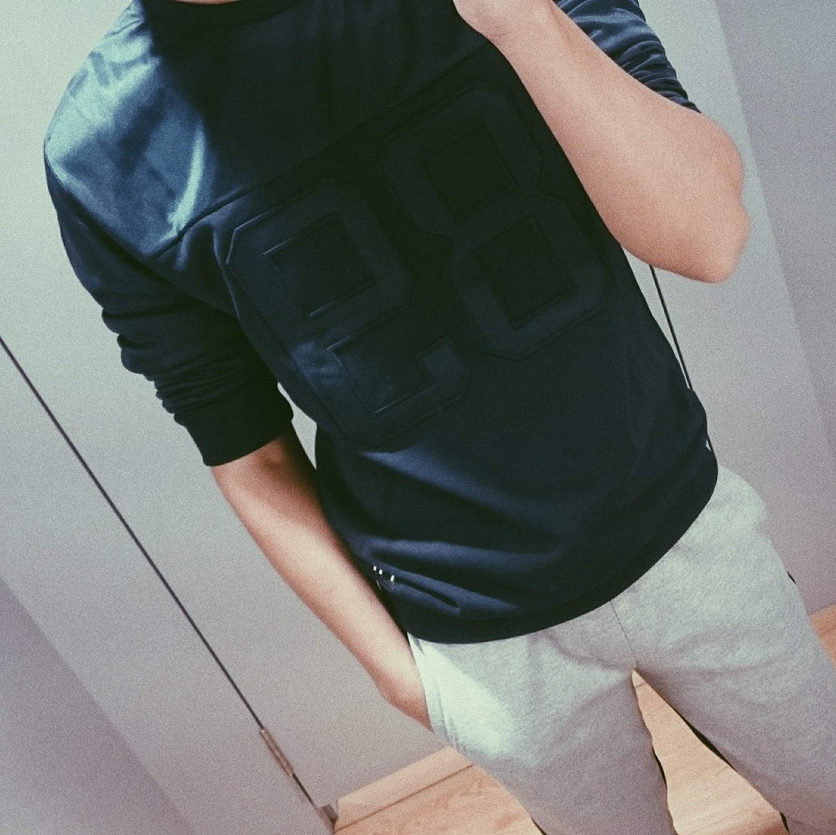 WuhJet tweet picture