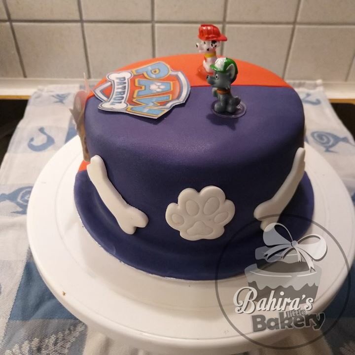 for the birthday of my godchild(ren) on the 26/12 I baked a Paw Patrol cake for their 5th b-day! 🐹🐶🐾🐾
inside: chocolate and chocolate with a touch of apricot jam 🍫🍫🍑