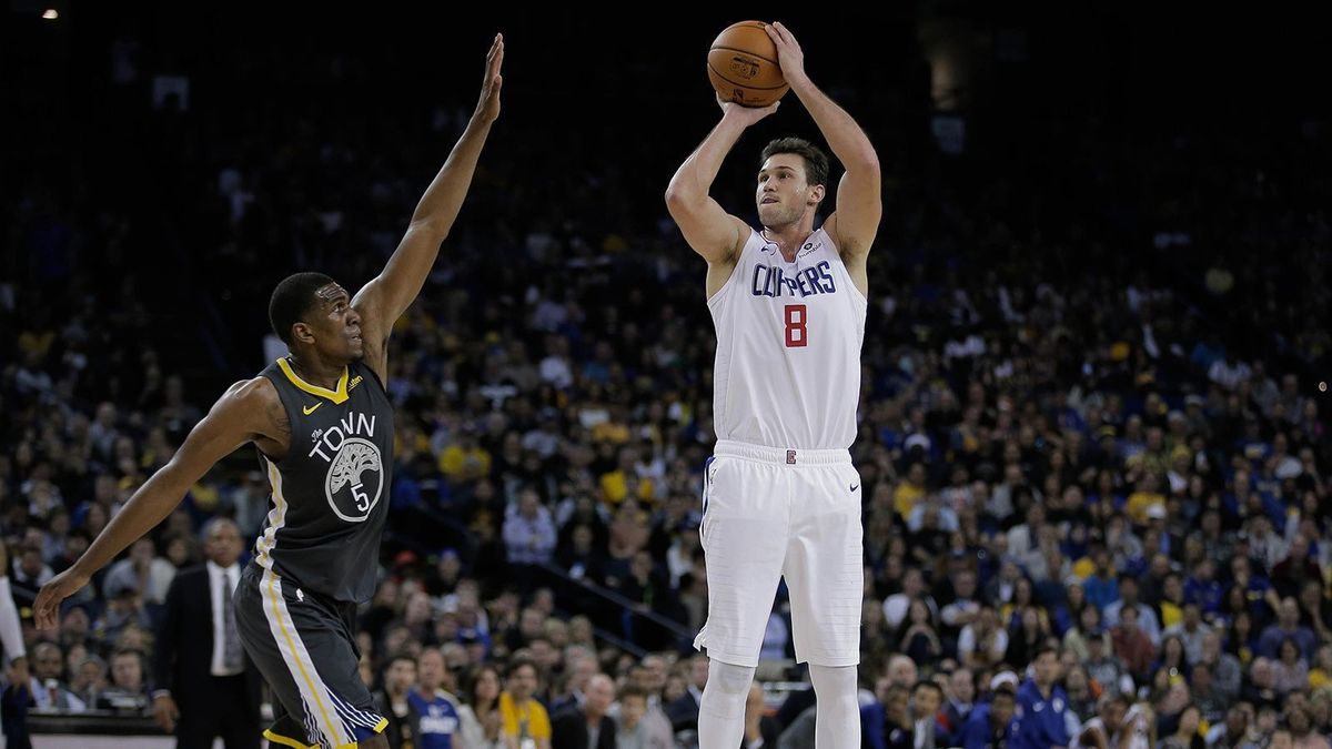 zesty_clippers's tweet photo. Danilo Gallinari’s health and shooting have been spot-on in his second season with the… https://t.co/EspY2an9cS https://t.co/04zHgrl9ea