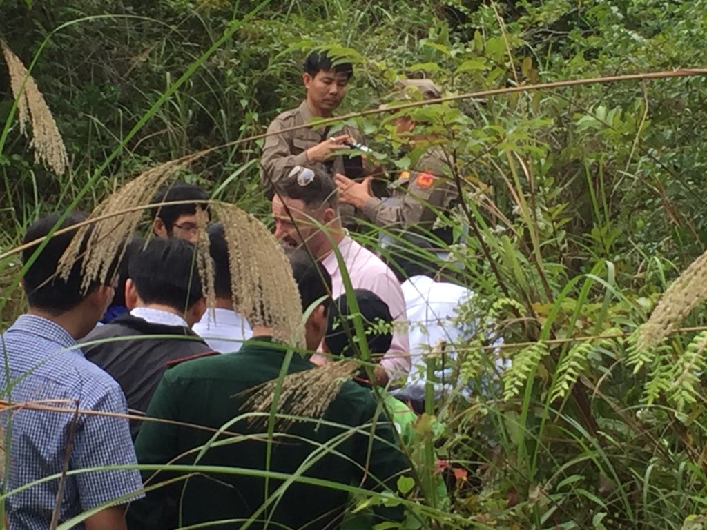 halinhtra's tweet photo. Happy to be back in Bình Định with team to discuss prioritisation w local authorities for survey/clearance in 2019 #clearedland for #development #SDGs @UNDPVietNam @officialKOICA https://t.co/bg11b8POxI