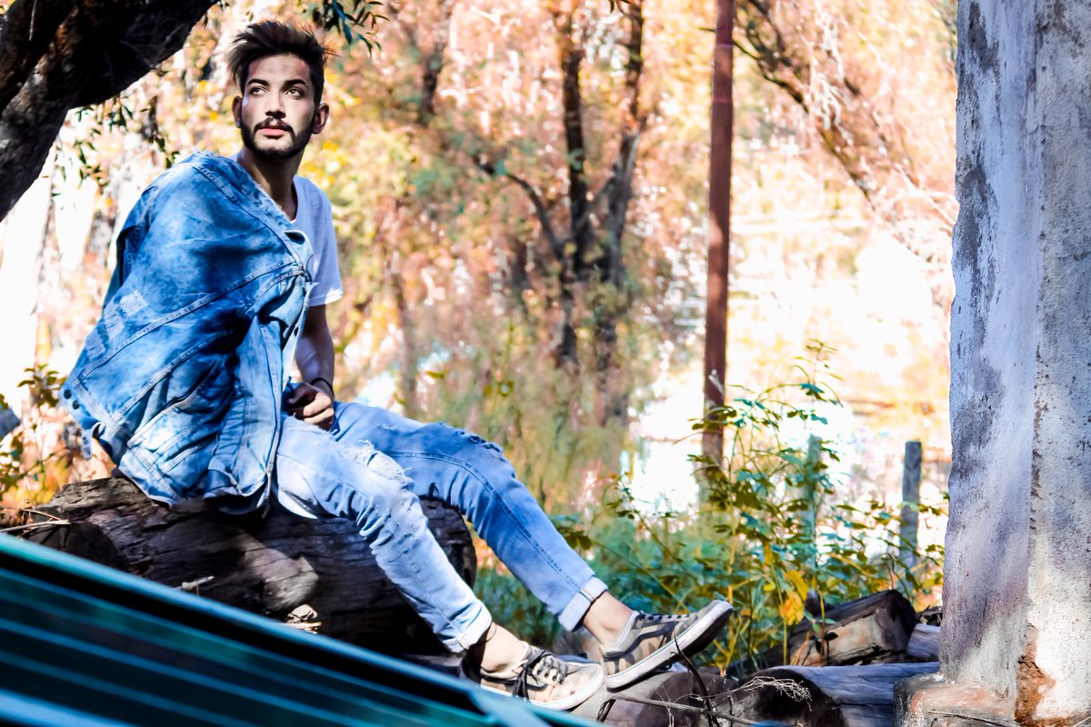 lucky_xerxes's tweet photo. still Loving
still Hoping
still Hurting
.
.
.
.
.
.
#waiting #forest #sunshine🌞 #motivation #bestofthedayphoto #tonimahfud #sam_kolder #jubinshah #sameer_mark #art https://t.co/CkblQndaSz
