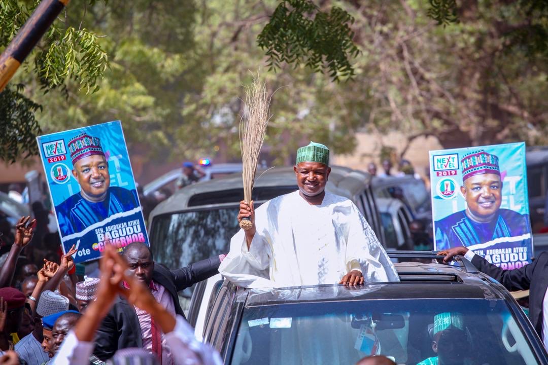 KBStGovt's tweet photo. Governor Atiku Bagudu of Kebbi State flaged off @APCNigeria 2019 campaign in Argungu yesterday, 26/12/18. Commissions projects. #maternityunit #studenthostels #nextlevel https://t.co/9Uj5WWFPjC
