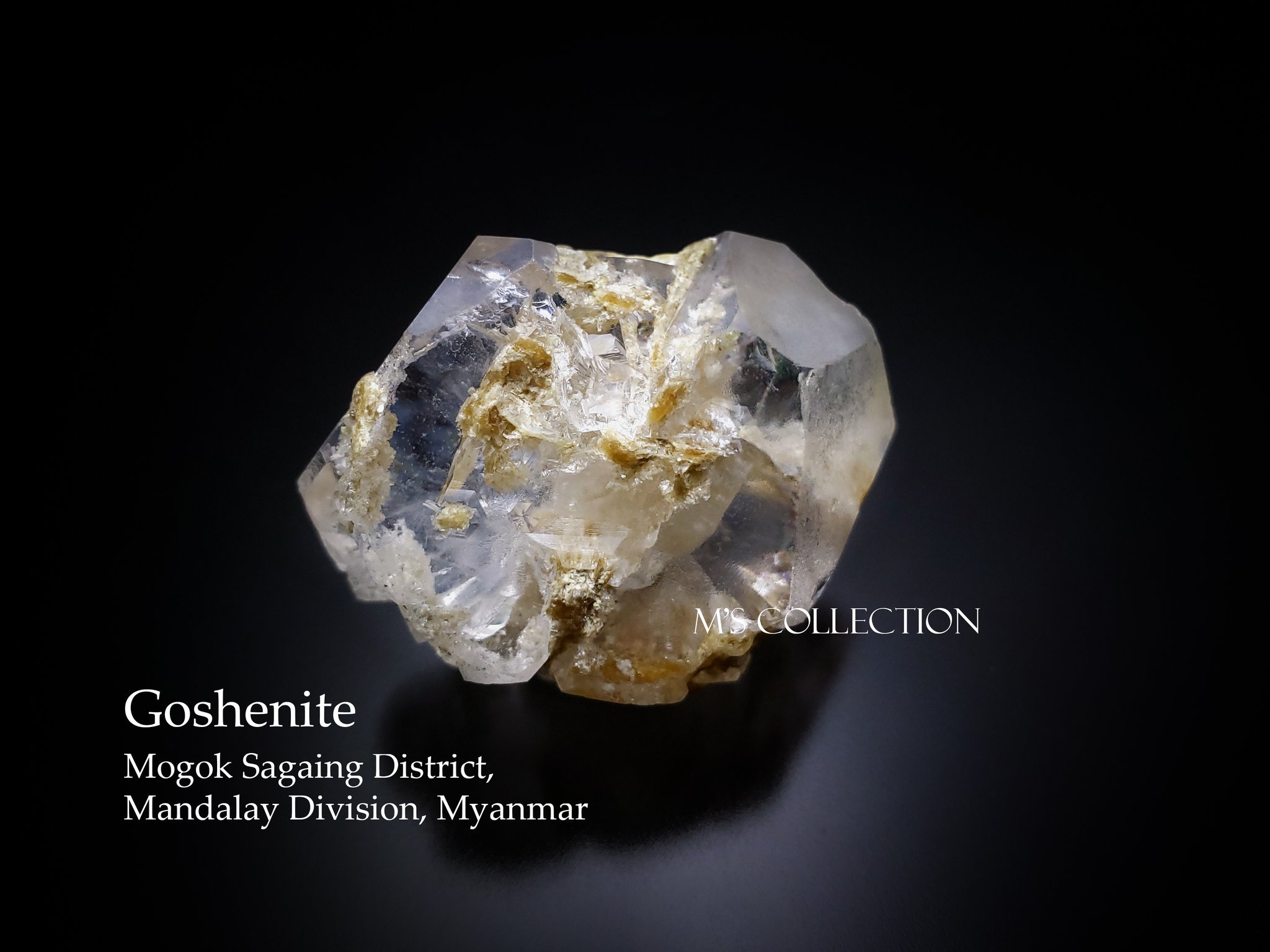 Min 池袋ショー戦利品 ゴシェナイト Goshenite エメラルド アクアマリンという宝石がありますが 実はどちらも同じ鉱物 ベリル 緑柱石 の単なる色違いです 色によって様々な名前の付くこの石ですが その中でも無色透明な物がこのゴシェナイトです