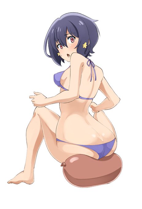 アイドル水着大運動会でお尻風船割りゲームに挑戦する愛ちゃん 