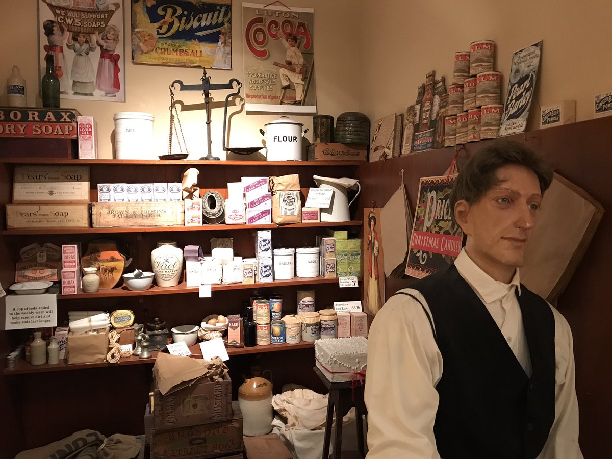 charliemuss's tweet photo. Ah Iโve found a museum that shows what life will be like in a Brexit Britain #takingbackpower A Britain powered on Borax and sanatory milk and sulphur soap ๐งผ https://t.co/GhmbCe7YI6