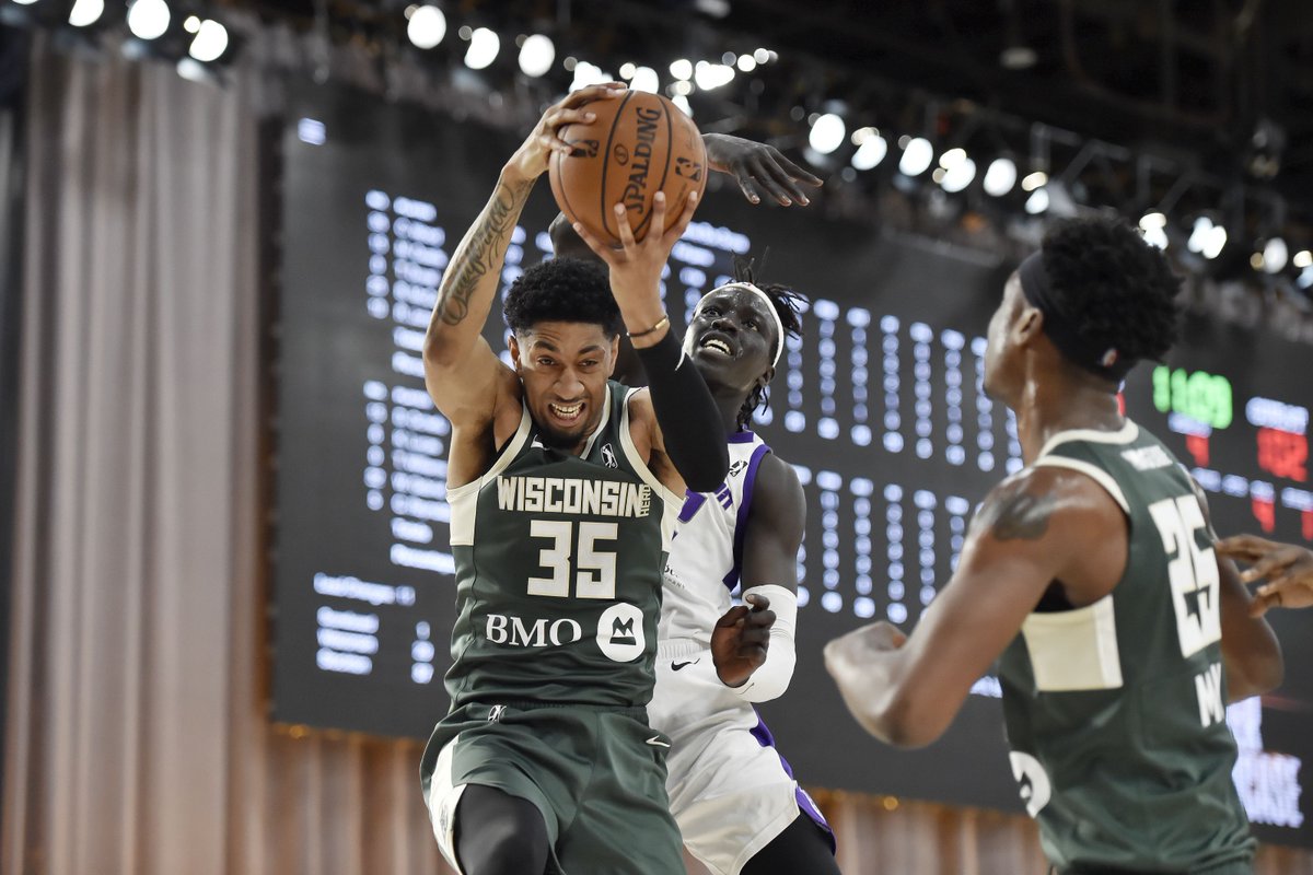 zesty_bucks's tweet photo. Milwaukee Bucks Daily: Christian Wood still waiting on his chance https://t.co/ZrhKRpQUV5 https://t.co/4feRDs5ZWX