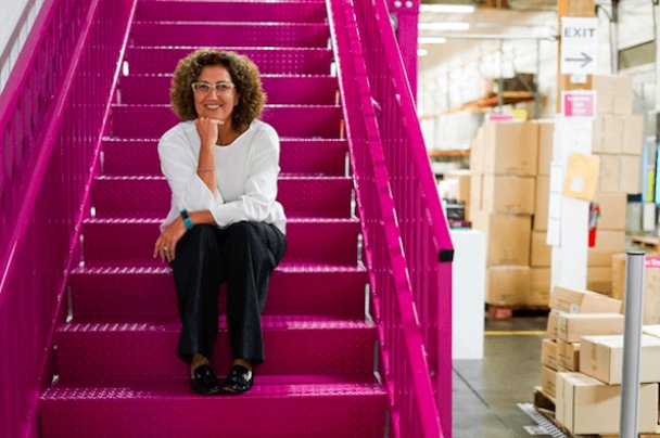 HubSpot's tweet photo. Becoming a first-time CEO is no easy task - just ask Jean Thompson of @SeattleChoc. So, how does a first-time CEO teach herself how to run a company? https://t.co/ImMO1ivYnY https://t.co/2B9P4LO5Nm