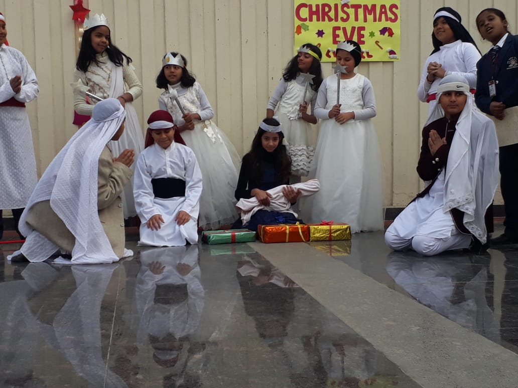 WorldSks's tweet photo. Christmas Celebration @ #Sksworldschool

Christmas is a time to give and forgive. Celebrated everywhere as a joyous family affair. We too, at school celebrated Christmas as a happy time for our children.
.
.
.

.
#best #school #noida #greaternoida #christmasday #celebration https://t.co/R8sXd6cPBP