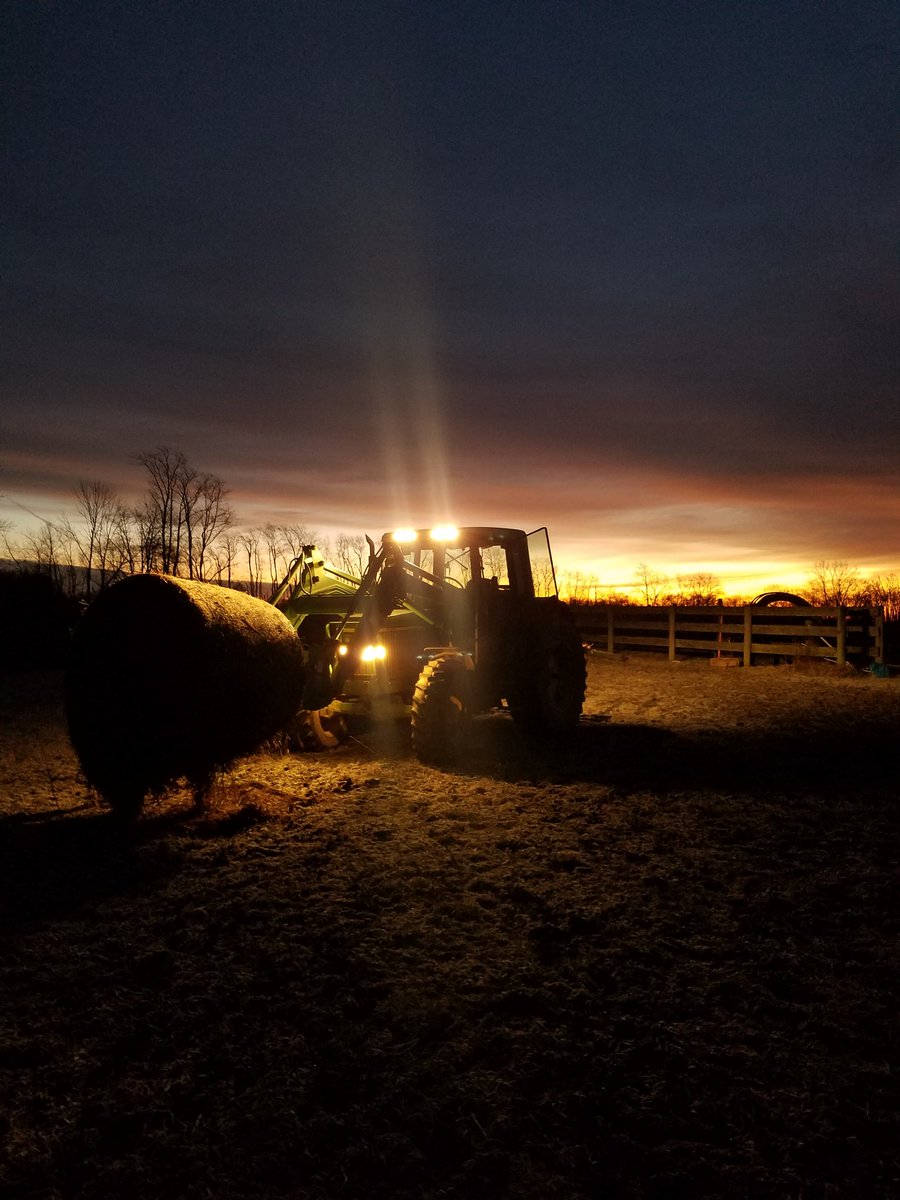 ConkleFarms's tweet photo. Good morning America! https://t.co/MHptHcvEU5