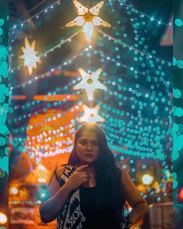 Head2Heels_'s tweet photo. Can’t have a Christmas feed without some major light situation now, can we? 
#GotLIT 📸 @sheehanrysa https://t.co/dikIZdjb1h https://t.co/g8OjQobxyl