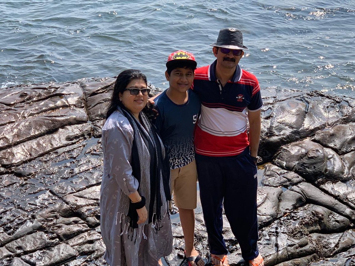 AjitPegasus's tweet photo. Family time #Dr_Ajit_Ravi #JebithaAjit https://t.co/VdizXJRTiW