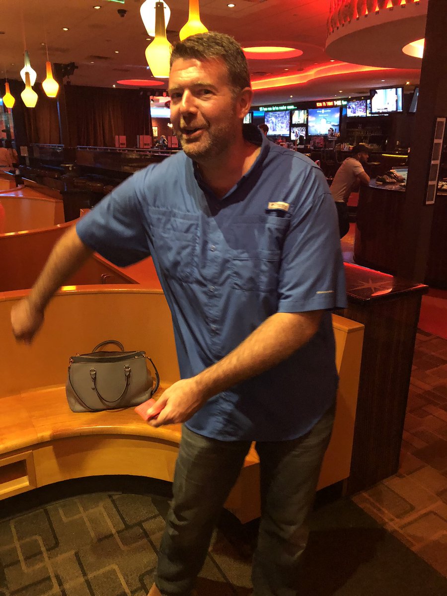 Joann6179's tweet photo. Happy Birthday to the coolest Boss! #diamondresorts #diamondcareers #diamondrecruiting #diamondfun #coolboss #awesomeleader @TheTNPatrick @TheVacationDR @RhettBolling @tom_savino https://t.co/FelfqmhSLd