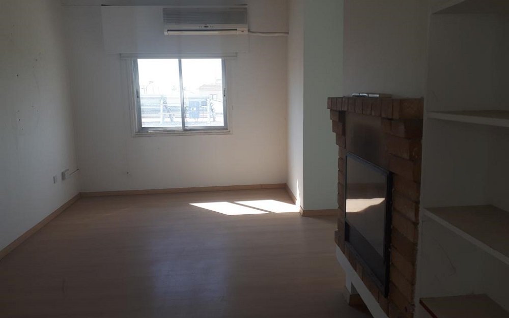 SalesorRentals's tweet photo. For sale 3 bed #apartment in #Sotiros, #Larnaca, #Cyprus with full #TitleDeeds. Selling price is 146,000 Euros. Please visit our page for more information https://t.co/6W1UY7KIdz https://t.co/RRF7FNI73q