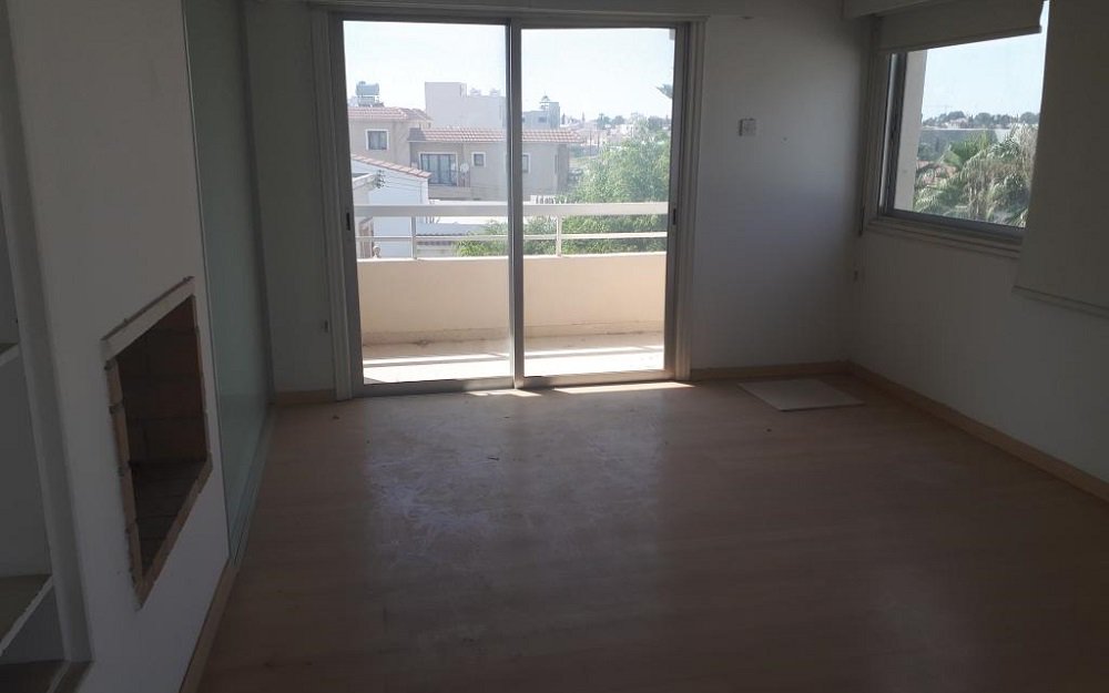 SalesorRentals's tweet photo. For sale 3 bed #apartment in #Sotiros, #Larnaca, #Cyprus with full #TitleDeeds. Selling price is 146,000 Euros. Please visit our page for more information https://t.co/6W1UY7KIdz https://t.co/RRF7FNI73q