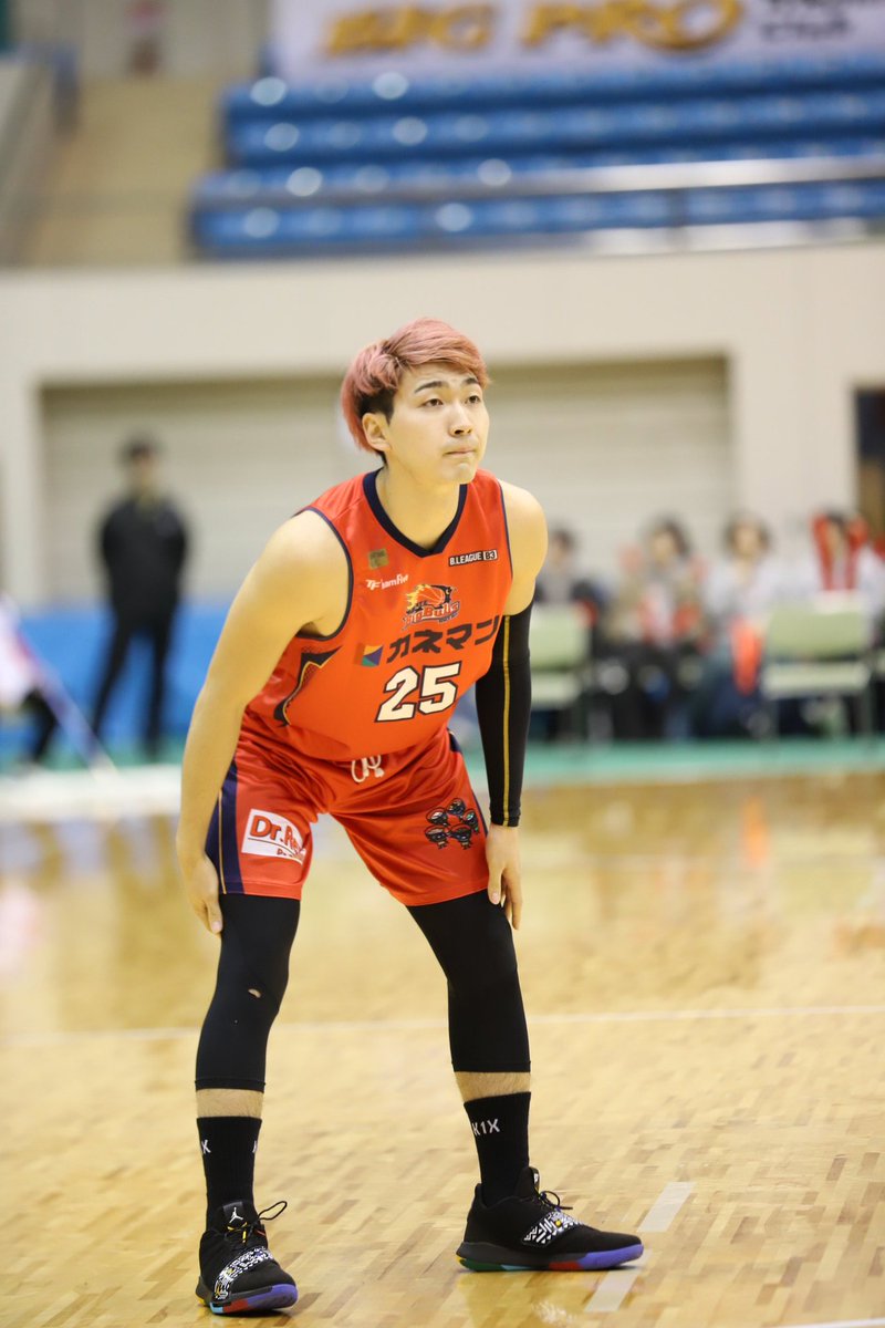 異次元のスニーカーバカ お待ちかね の草野選手 色が抜けてきたのかな髪色ピンクになってました 草野選手もイケメン 岩手ビッグブルズ 草野佑太 異次元のスニーカーバカ お待ちかね の草野選手 色が抜けてきたのかな髪色ピンクになってました 草野選手もイケメン 岩手ビッグブルズ 草野佑太