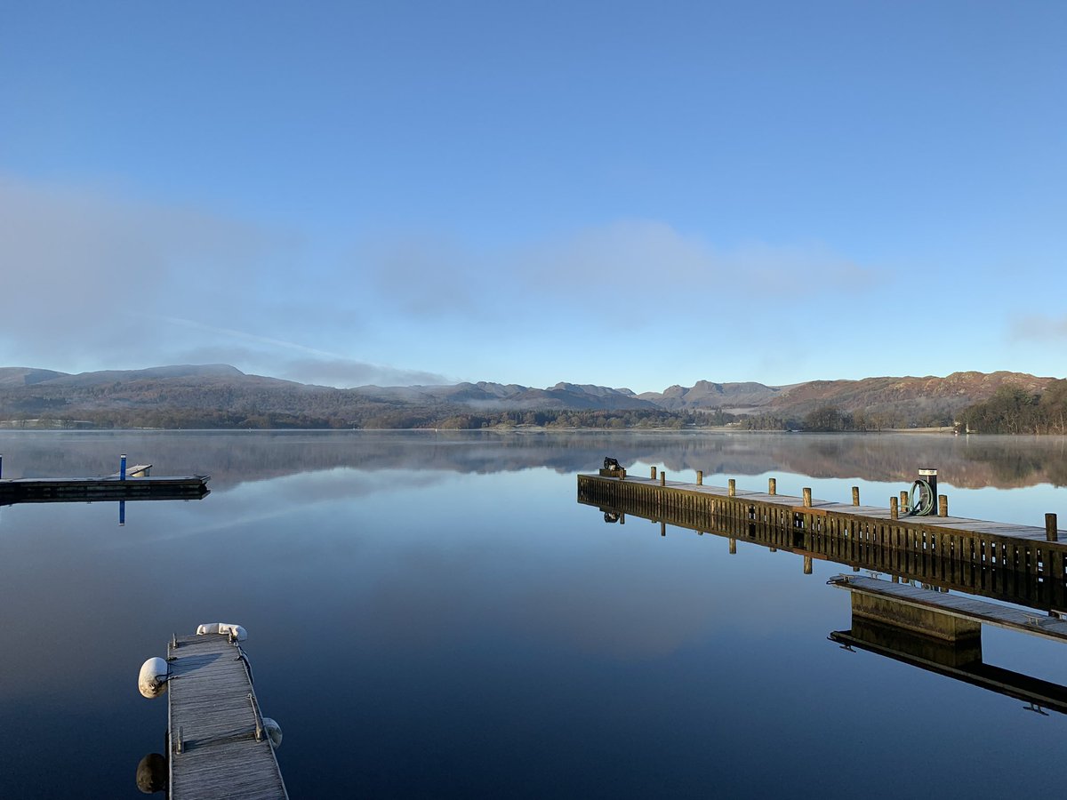 unicoderainbows's tweet photo. Spent Christmas in the Lake District with family at Low Wood Bay hotel. Weather was great on second day, not so great others. Lovely time had, however. Also ate way too much, obviously 🎄 https://t.co/ppwsrcXkDW
