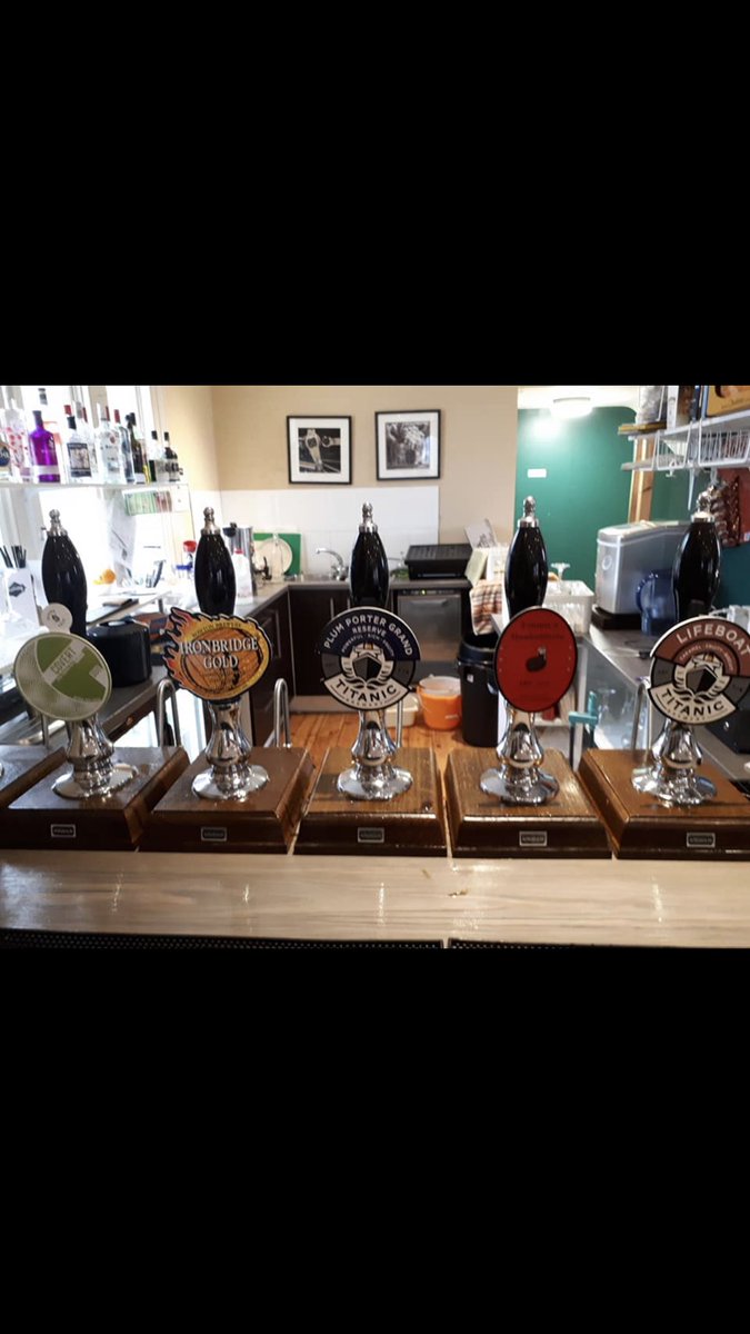 Platform_Ale's tweet photo. Thia week's great selection to start the run up to New Year including Vegan beer Covert from Stealth Brewery 

For those who wanted a heads up the Plum Porter Gran Reserve is on and delicious but be quick! It won't be around for long!!!
We open at 5pm https://t.co/doDOLnScRn