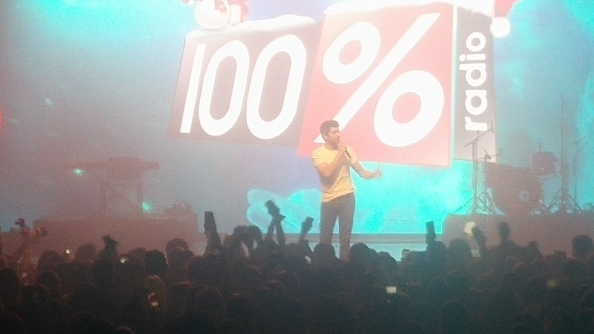 _Virginiie_'s tweet photo. Souvenirs de ce 100% Christmas Live
@TroisCG @agustingaliana @100pour100radio @WilfriedPenela https://t.co/UChg9lpk9z