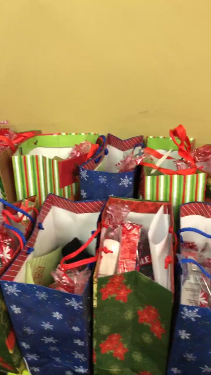 jagindiana's tweet photo. The #JAGFamily at Roosevelt High School have a service learning group called the JAG SWAG (Students With Amazing Goals). This Christmas, they used fundraiser money to create present bags for local needy men at Brother's Keeper in Gary! #JAGIndiana #JAGAdvantage https://t.co/zKGbx66xTM