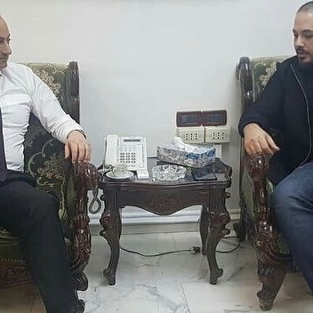 hanaa_atawneh's tweet photo. وزير الاعلام السوري .... في استقبال رامي عياش ومظاهرة شعبية وعرس جماهيري عند وصوله

شهدت العاصمة السورية دمشق تظاهرة شعبية وإعلامية في استقبال البوب ستار رامي عياش بعد غياب عن سوريا وقد احتفلت به العراضة الشامية بكل ما تحمل من المحبة والنخوة أمام تصفيق الحضور
@RamyAyach https://t.co/OaxpXDgCbG