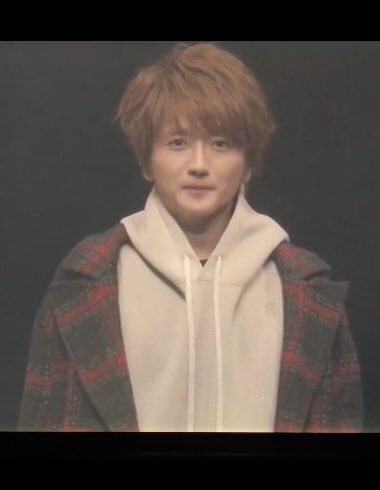 a_usayu24's tweet photo. つい舌をペロッと
→あ。抜かれてた
→はずかしっ
→まだみんな見てるかなチラ|ω•*)
この3秒間で萌が渋滞。西島かわいいかよ♥
#AAA #CALAfterparty https://t.co/SE9AlH2fq3