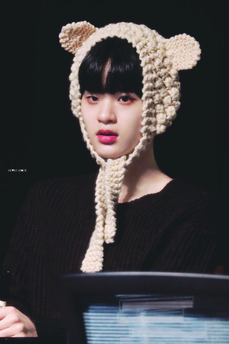 heartspadeDH's tweet photo. 181216 누리꿈

인형이니 요정이니?

#이대휘 #대휘 #워너원 #LEEDAEHWI #DAEHWI #WANNAONE https://t.co/5x08EfzLk0