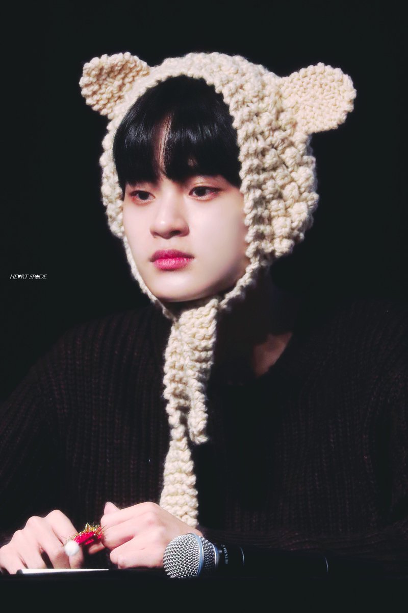 heartspadeDH's tweet photo. 181216 누리꿈

인형이니 요정이니?

#이대휘 #대휘 #워너원 #LEEDAEHWI #DAEHWI #WANNAONE https://t.co/5x08EfzLk0