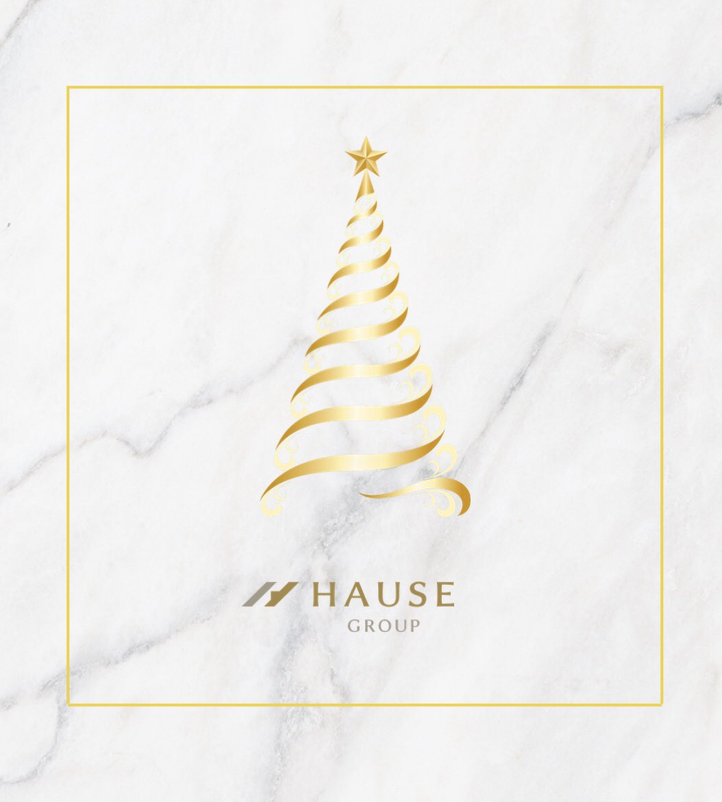 RealtorHau's tweet photo. End the year with love. Happy Holidays. ❤️ https://t.co/poDC4Fh3tC