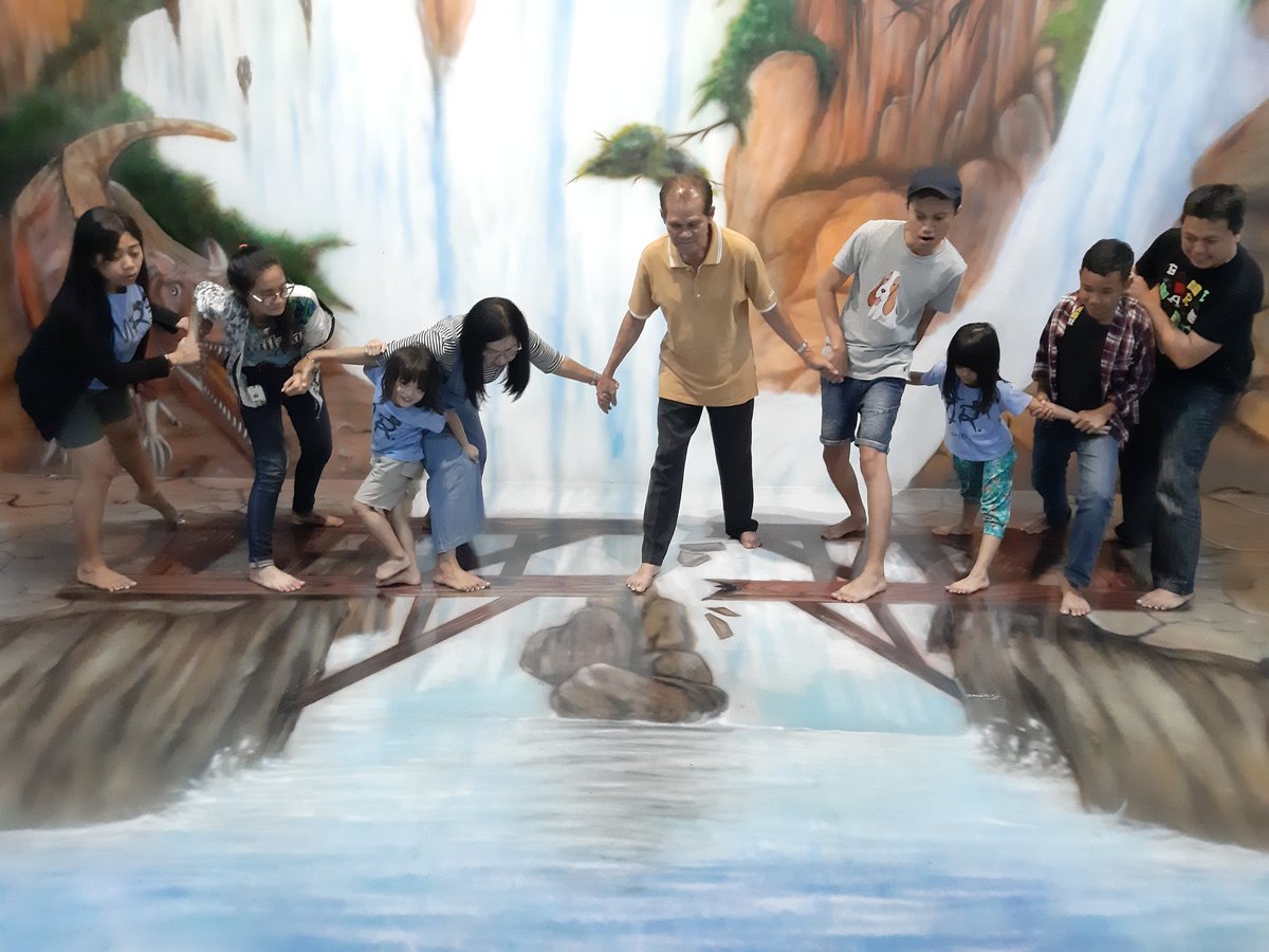 scl_24's tweet photo. Family time 😘😍🤗 #family #holiday #illusion #CaptureLifeDifferently #GalaxyA7 https://t.co/1Jq25GhLAQ