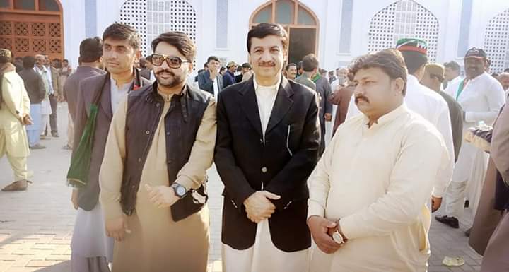 HumairIqbal1's tweet photo. Inimitable glimpses of PPP Thatta info sec Syed Mehmood Shah at Garhi Khuda Bux regarding 11th Martyrdom Anniversary of SMBB in Larkana.

@BBhuttoZardari @BakhtawarBZ @MacMehmoodshah https://t.co/7yPzi8NGjX