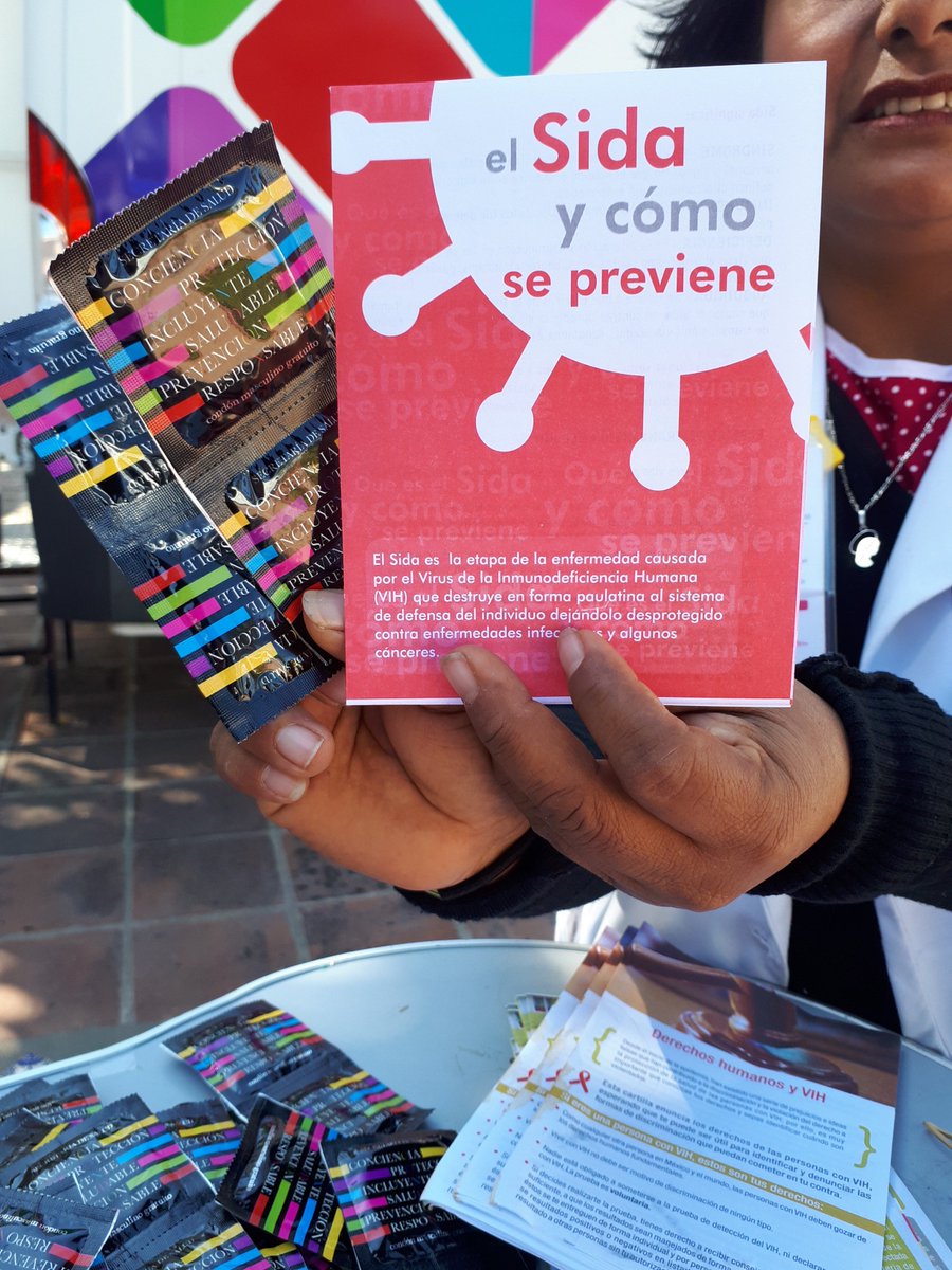 COESIDA_GobOax's tweet photo. #Recuerda. Se le considera práctica de riesgo, cuando una persona se pone en contacto directo con posibles fluidos infectantes para la transmisión de alguna #ITS como lo es el #VIH. #UsaCondón #HazloSeguro #PrevenirEstáEnTi

@GobOax @SSO_GobOax https://t.co/kwQiSo5L3r